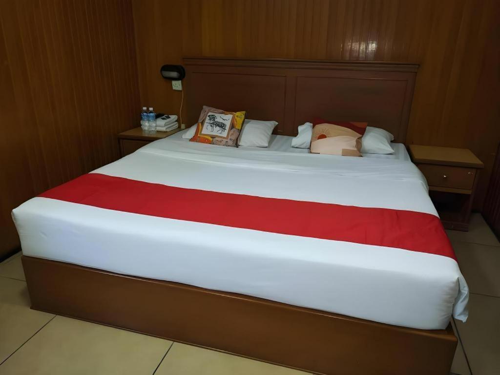 River Park Hotel Sibu Exteriér fotografie
